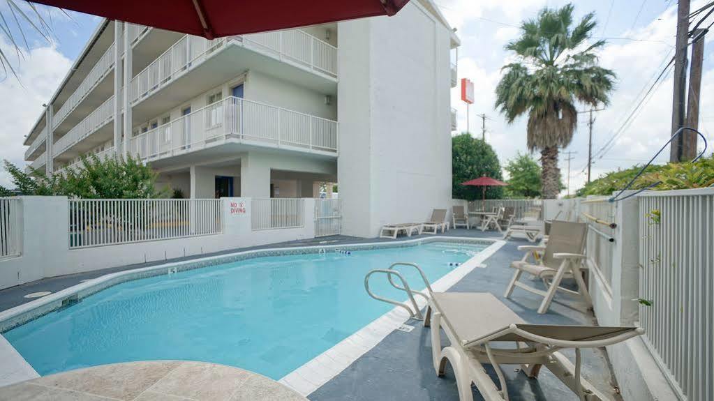 Red Roof Inn San Antonio Northeast - Rittiman Rd Bagian luar foto